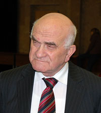 Евгений Григорьевич Ясин