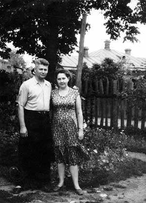 Мама и мой второй отец - Григорий Павлович Косьмин. Полтава. 1960 г.