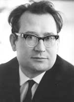 1975 .